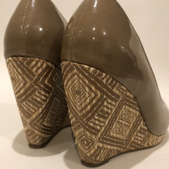 sam & Libby Aztec wedge patent leather peeptoe 7.5 - Picture 8 of 11